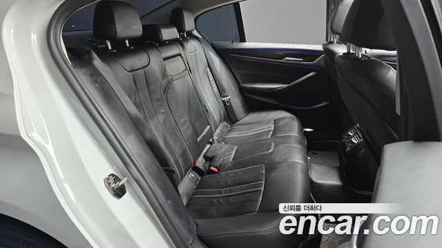 BMW 5 Series (G30) 520i Luxury 2018 — фото 11