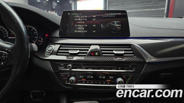 BMW 5 Series (G30) 520i Luxury 2018 — фото 14