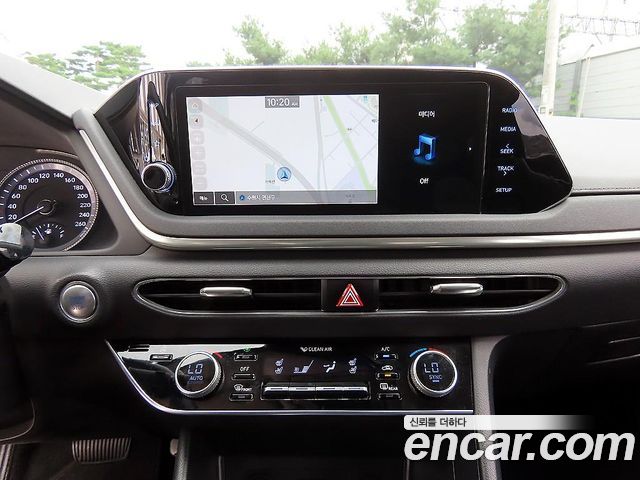 Hyundai Sonata (DN8) 1.6 Turbo Premium Family 2021 — фото 18