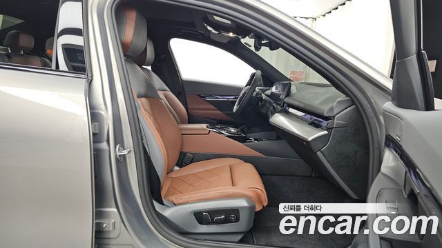BMW 5 Series (G60) 530i xDrive M Sport 2025 — фото 11