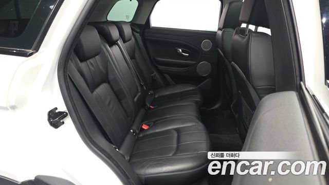 Land Rover Range Rover Evoque 2.0 TD4 SE 2018 — фото 11