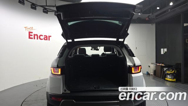 Land Rover Range Rover Evoque 2.0 TD4 SE 2018 — фото 32