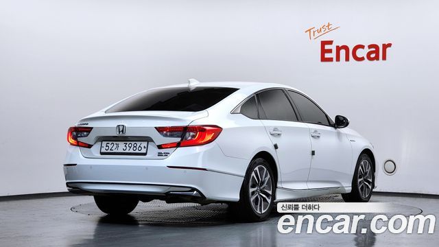 Honda Accord (X) 2.0 Hybrid Touring 2018 — фото 2