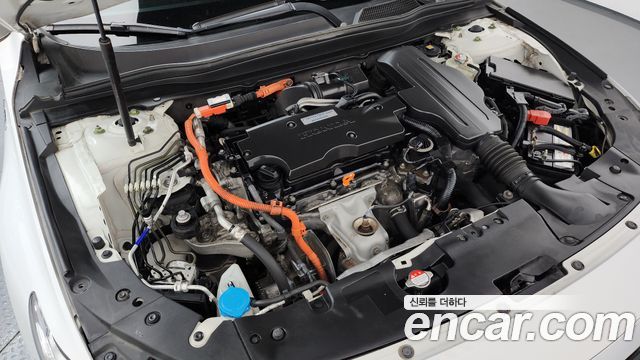 Honda Accord (X) 2.0 Hybrid Touring 2018 — фото 6