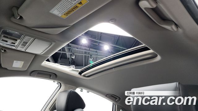 Honda Accord (X) 2.0 Hybrid Touring 2018 — фото 22