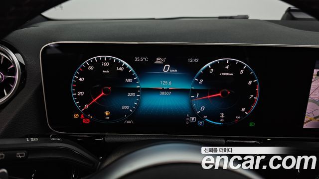 Mercedes-Benz GLA-Class (H247) GLA250 4MATIC 2020 — фото 8