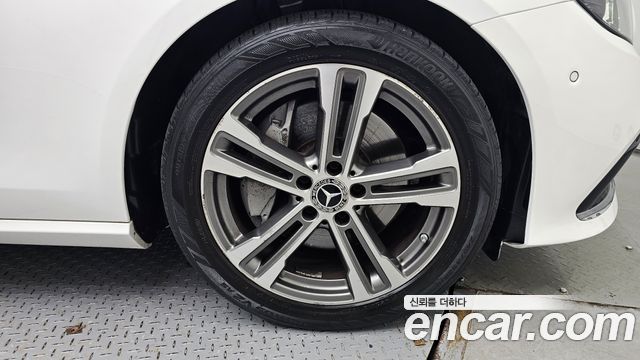 Mercedes-Benz E-Class (W213) E350 4MATIC Avantgarde 2021 — фото 21