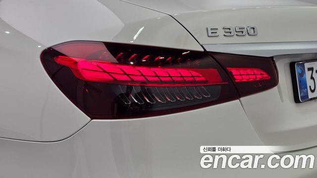 Mercedes-Benz E-Class (W213) E350 4MATIC Avantgarde 2021 — фото 23