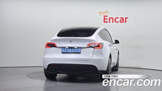 Tesla Model Y RWD 2024 — фото 4