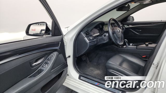 BMW 5 Series (F10) 520d M Aero Dynamic 2016 — фото 10