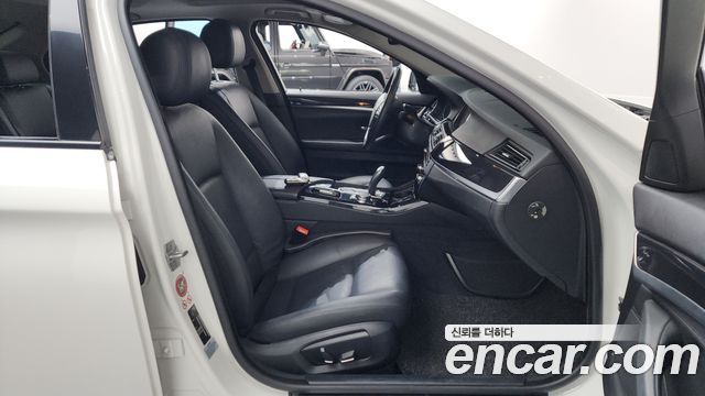 BMW 5 Series (F10) 520d M Aero Dynamic 2016 — фото 12