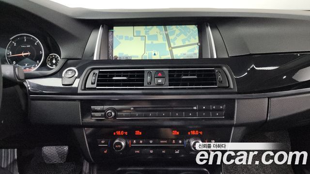 BMW 5 Series (F10) 520d M Aero Dynamic 2016 — фото 16