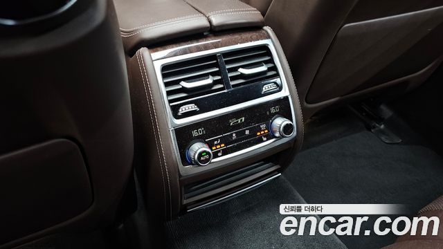 BMW 7 Series (G11) 730d xDrive 2016 — фото 16