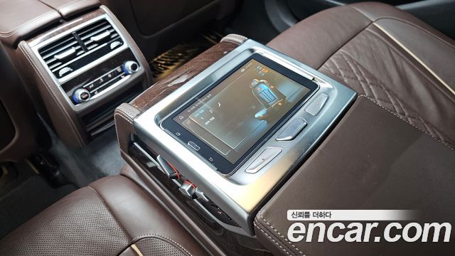 BMW 7 Series (G11) 730d xDrive 2016 — фото 18