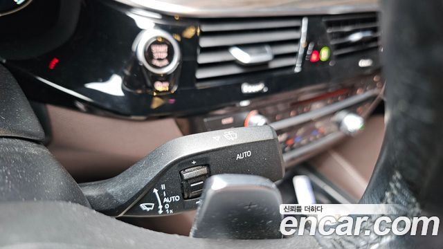 BMW 5 Series (G30) 520d xDrive M Sport Package Plus 2018 — фото 17