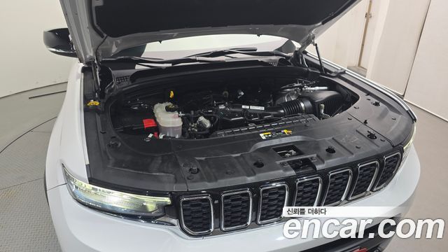 Jeep Grand Cherokee (WL) 3.6 Limited 2023 — фото 6