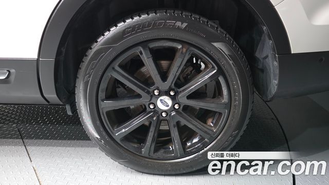 Ford Explorer 2.3 Limited 4WD 5th 2017 — фото 5