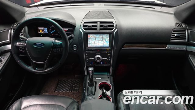 Ford Explorer 2.3 Limited 4WD 5th 2017 — фото 7