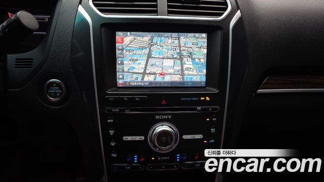 Ford Explorer 2.3 Limited 4WD 5th 2017 — фото 14