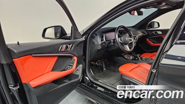 BMW 1 Series (F40) 120i M Sports 2022 — фото 10