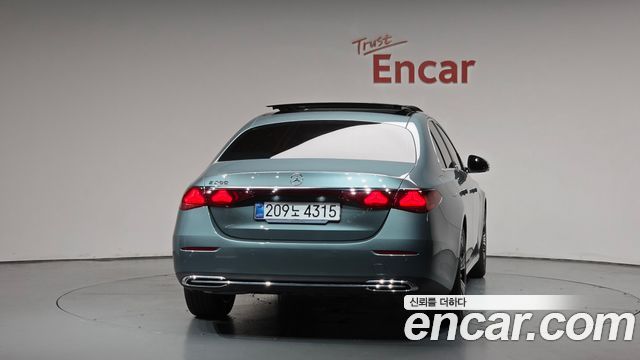 Mercedes-Benz E-Class (W214) E200 Avantgarde 2025 — фото 4