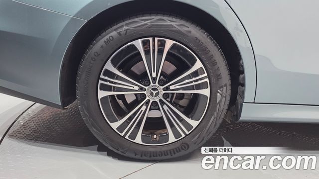 Mercedes-Benz E-Class (W214) E200 Avantgarde 2025 — фото 21