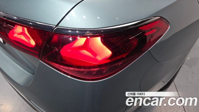 Mercedes-Benz E-Class (W214) E200 Avantgarde 2025 — фото 23