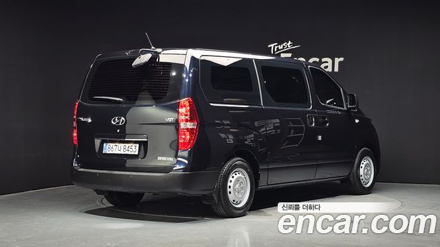 Hyundai Grand Starex Van 5-Seater Style 2021 — фото 2