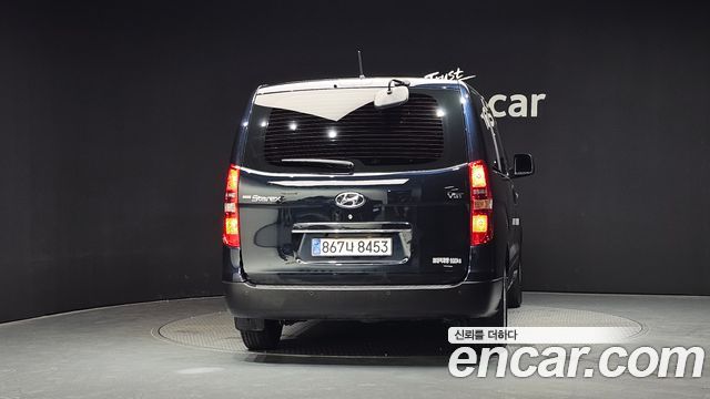 Hyundai Grand Starex Van 5-Seater Style 2021 — фото 4
