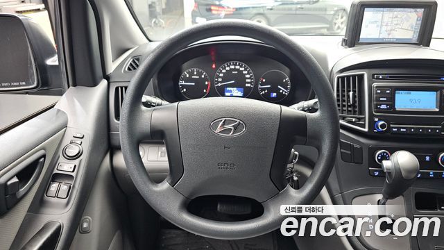 Hyundai Grand Starex Van 5-Seater Style 2021 — фото 12