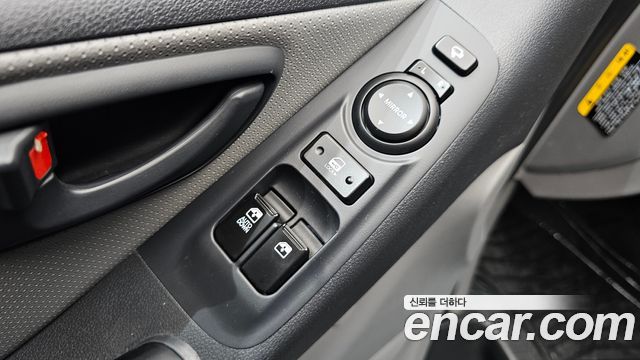 Hyundai Grand Starex Van 5-Seater Style 2021 — фото 13