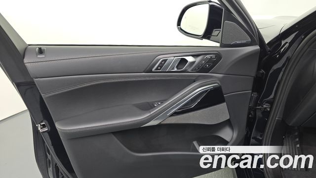 BMW X6 (G06) xDrive40i M Sport 2025 — фото 24