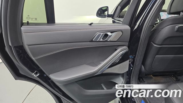 BMW X6 (G06) xDrive40i M Sport 2025 — фото 25