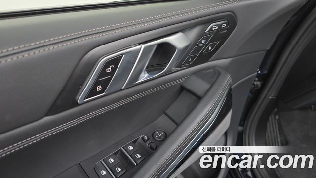 BMW X6 (G06) xDrive40i M Sport 2025 — фото 30
