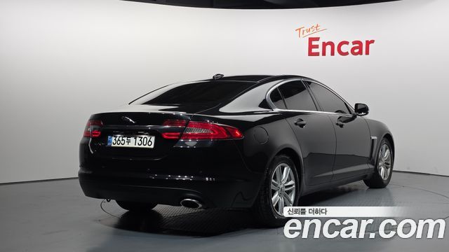 Jaguar XF 2.2D Luxury X250 2012 — фото 2