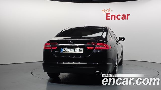Jaguar XF 2.2D Luxury X250 2012 — фото 4