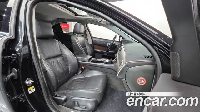 Jaguar XF 2.2D Luxury X250 2012 — фото 10