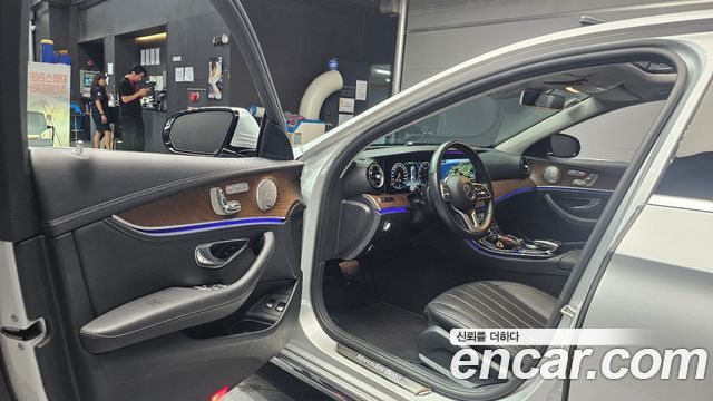 Mercedes-Benz E-Class (W213) E300e Exclusive 2019 — фото 10