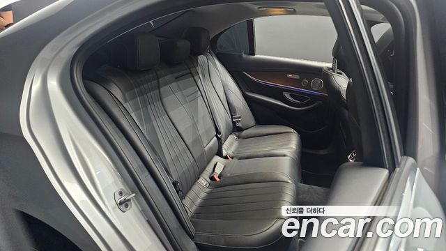 Mercedes-Benz E-Class (W213) E300e Exclusive 2019 — фото 11