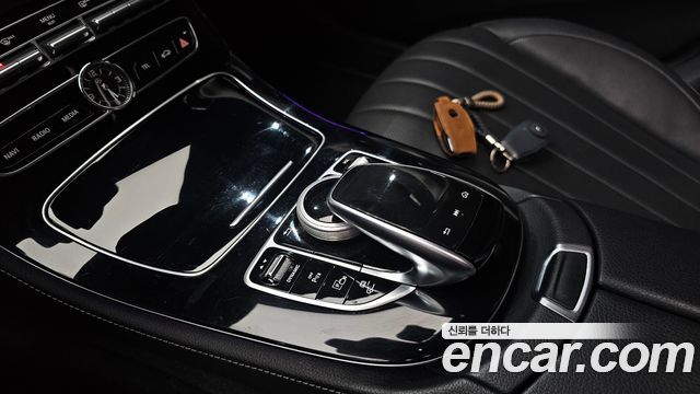 Mercedes-Benz E-Class (W213) E300e Exclusive 2019 — фото 20