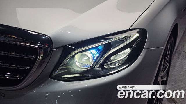 Mercedes-Benz E-Class (W213) E300e Exclusive 2019 — фото 22