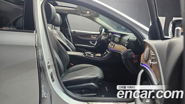 Mercedes-Benz E-Class (W213) E300e Exclusive 2019 — фото 26