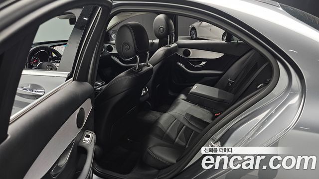Mercedes-Benz C-Class (W205) C200 Avantgarde 2020 — фото 12