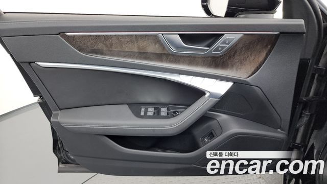 Audi A6 (C8) 45 TDI Quattro Premium 2021 — фото 24