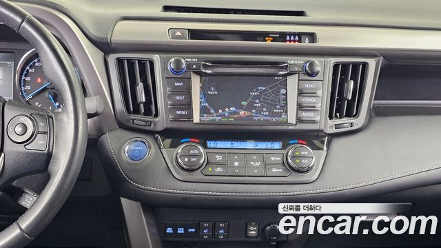 Toyota RAV4 2.5 4WD Hybrid 4th 2017 — фото 14