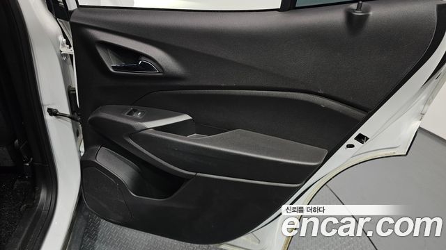 Chevrolet Trax Crossover 1.2 RS 2024 — фото 25