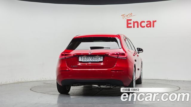 Mercedes-Benz A-Class (W177) A220 Hatchback 2019 — фото 4