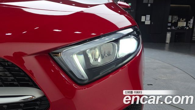 Mercedes-Benz A-Class (W177) A220 Hatchback 2019 — фото 28