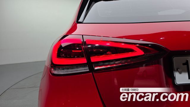 Mercedes-Benz A-Class (W177) A220 Hatchback 2019 — фото 29