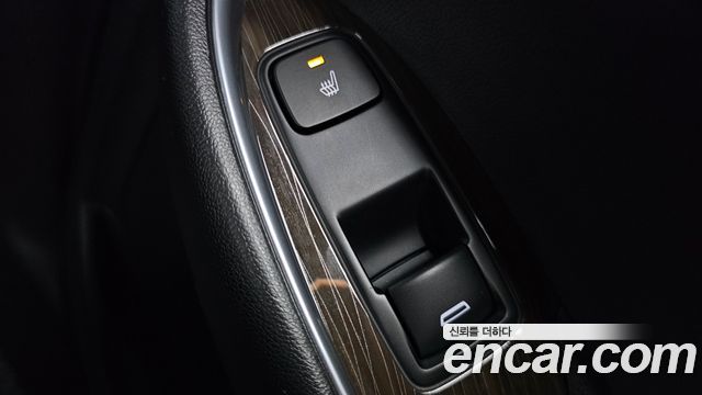 Chevrolet Malibu 1.3 Turbo Premier 2019 — фото 18
